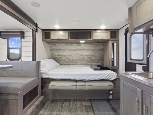 2021 Crossroads sunset Trail 188BH Travel Trailer for rent in Santa Clarita, CA