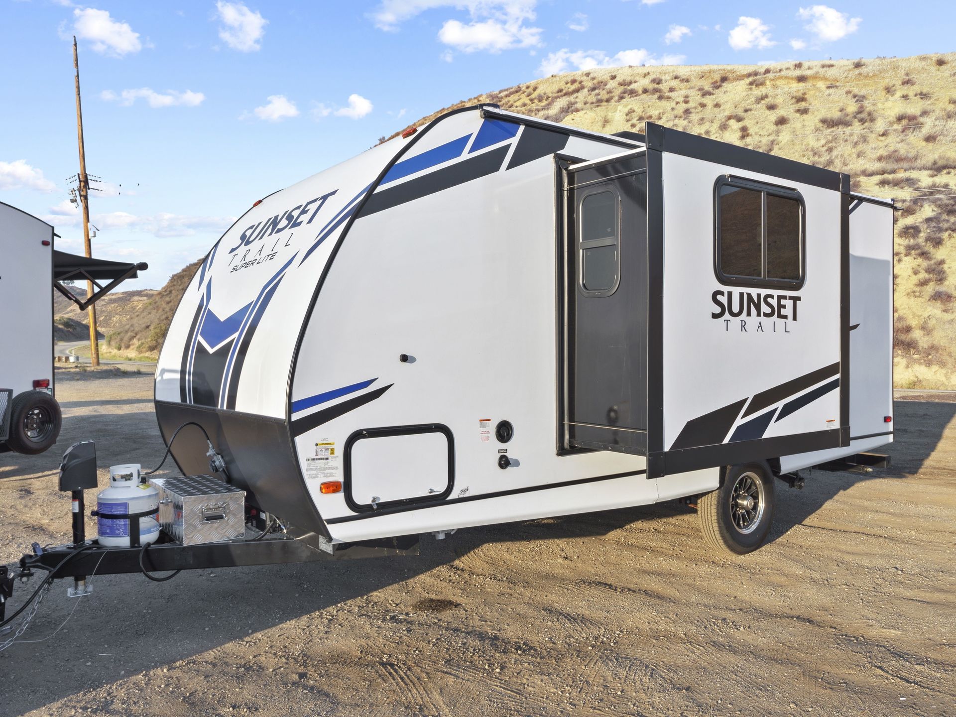 Photo 4 - 2021 Crossroads Travel Trailer rental photo 6