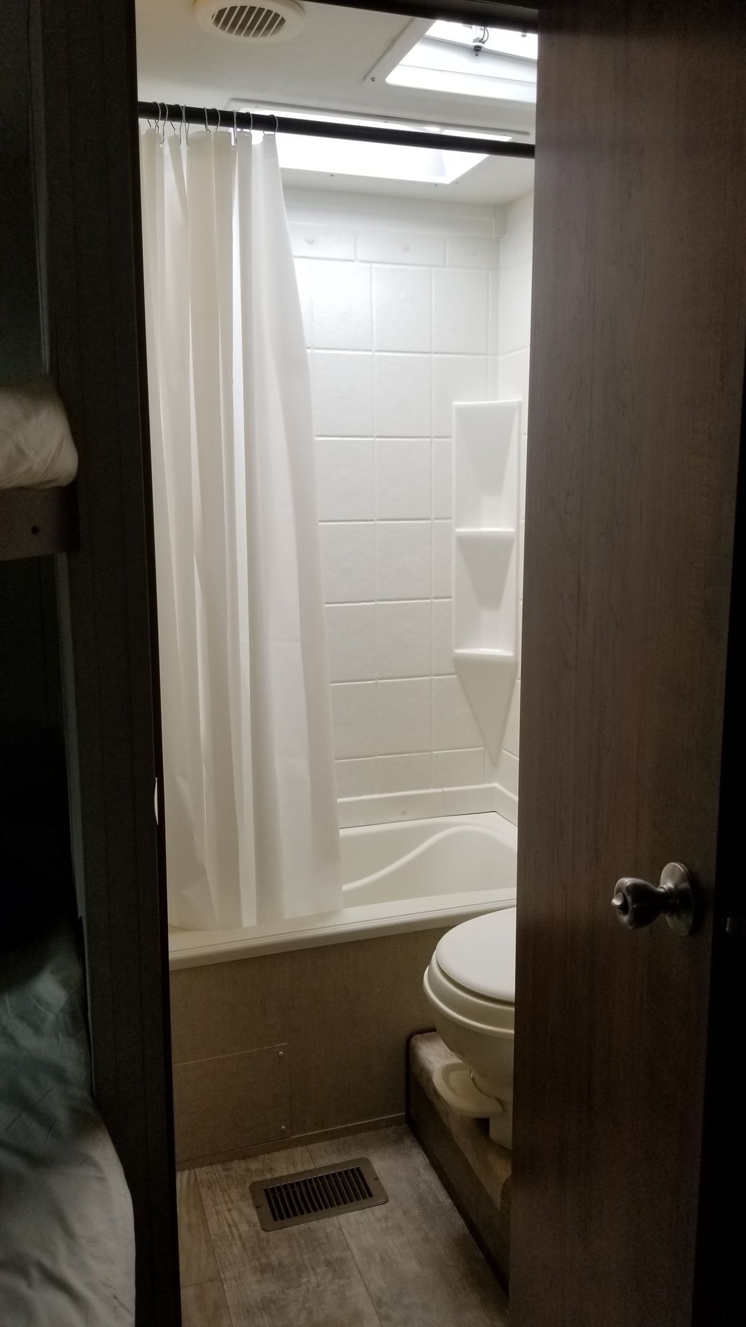 Photo 2 - 2019 Gulfstream Travel Trailer rental photo 4