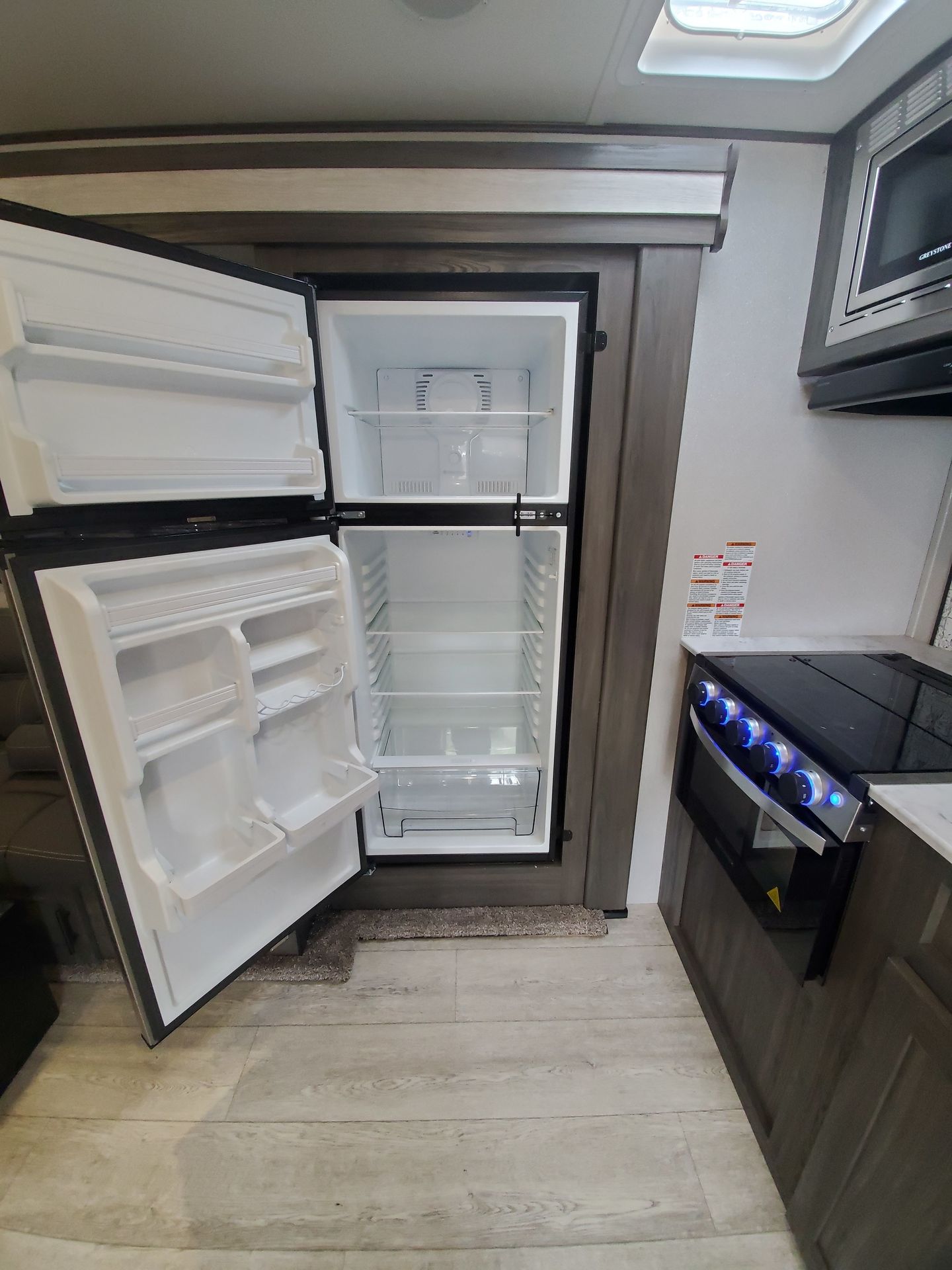 Photo 7 - 2021 Shasta Travel Trailer rental photo 9