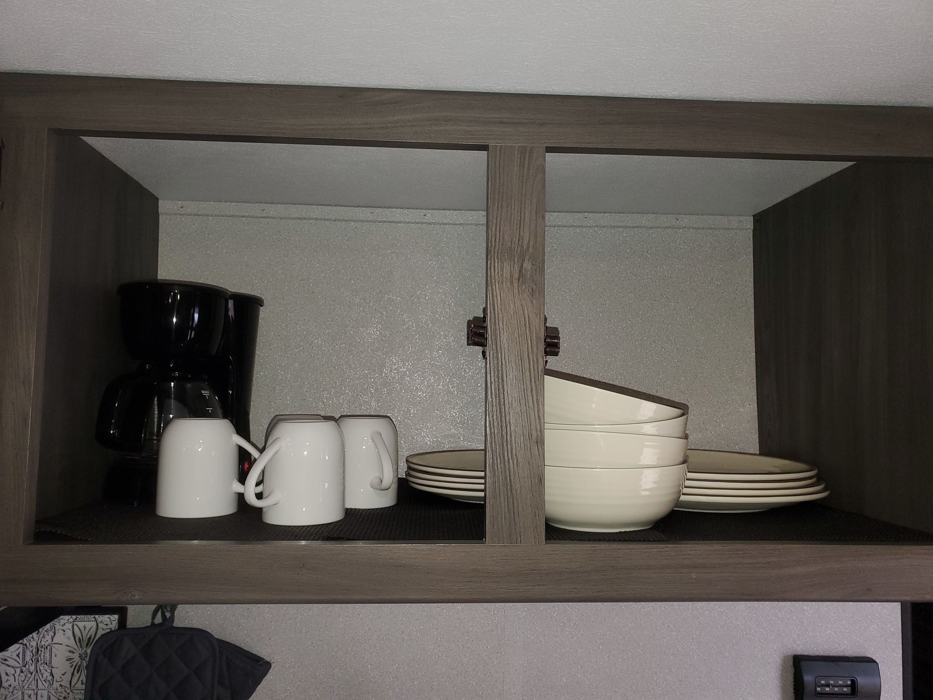 Photo 13 - 2021 Shasta Travel Trailer rental photo 15