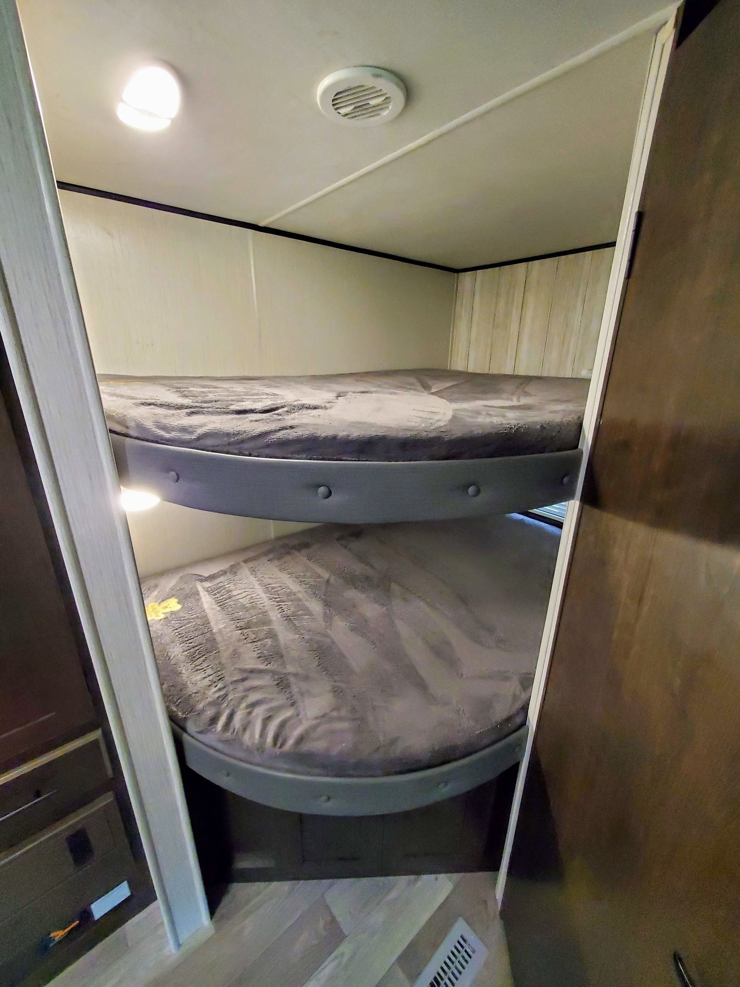 Photo 8 - 2020 Pioneer Travel Trailer rental photo 10