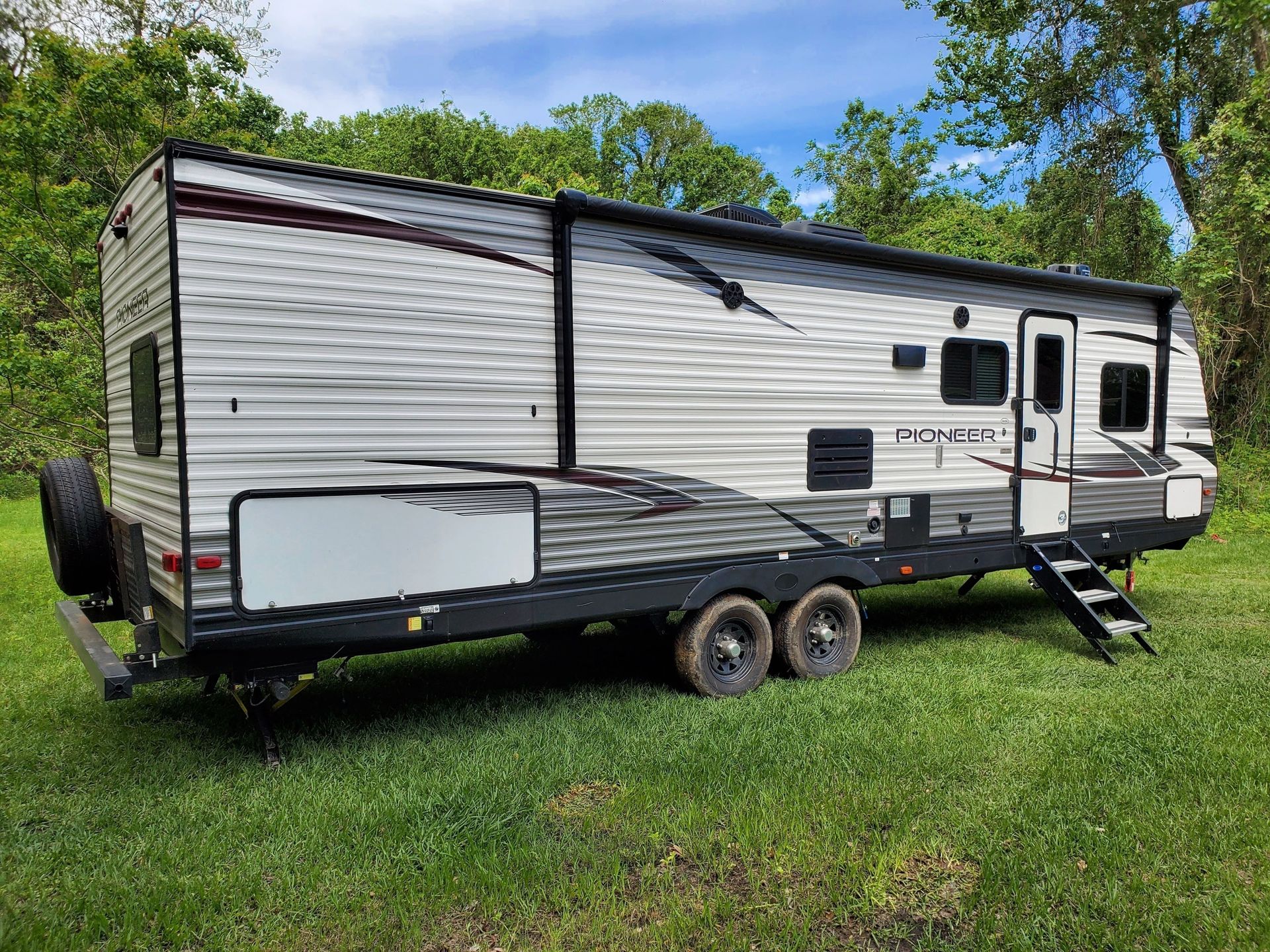 Photo 20 - 2020 Pioneer Travel Trailer rental photo 22