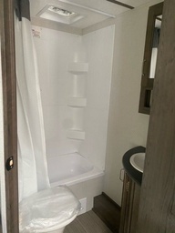 Photo 1 thumbnail 3