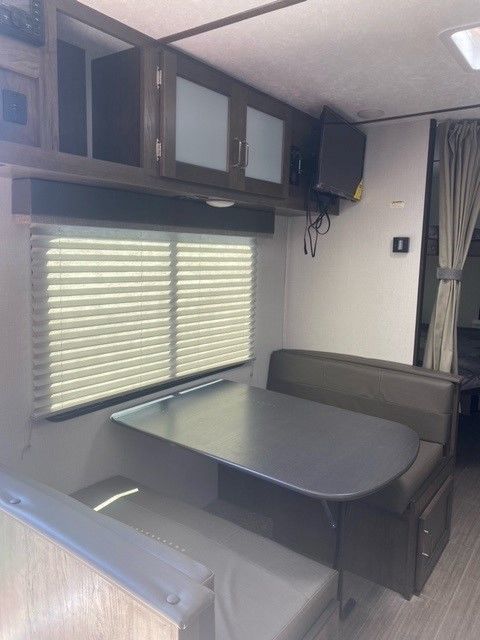 Photo 5 - 2021 Keystone Travel Trailer rental photo 7