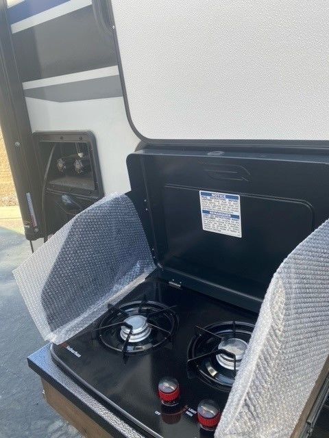Photo 11 - 2021 Keystone Travel Trailer rental photo 13