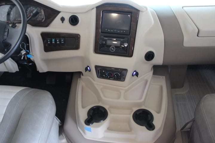 Photo 13 - 2019 Coachmen Class A Motorhome rental photo 15