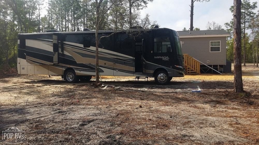 Photo 21 - 2019 Coachmen Class A Motorhome rental photo 23