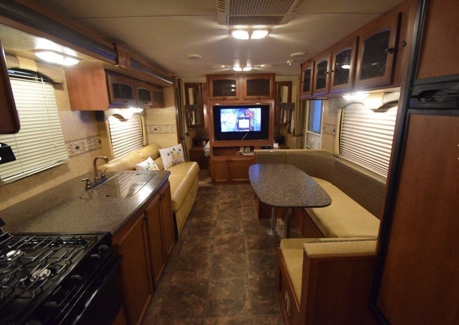 2012 Heartland North Trail 28BRS Travel Trailer for rent in Goddard, KS - RVnGO