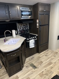 Travel Trailer main photo thumbnail