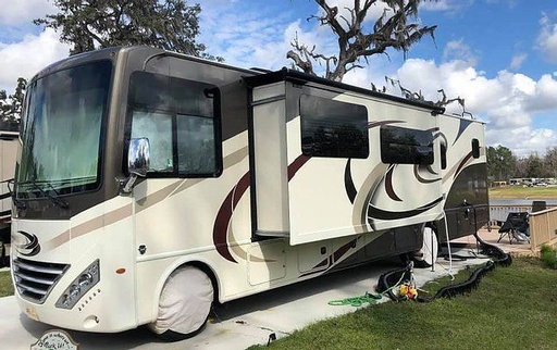 2018 Thor Motor Coach Hurricane 35m Class A Motorhome for rent in Benton, AR