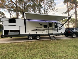 Travel Trailer main photo thumbnail