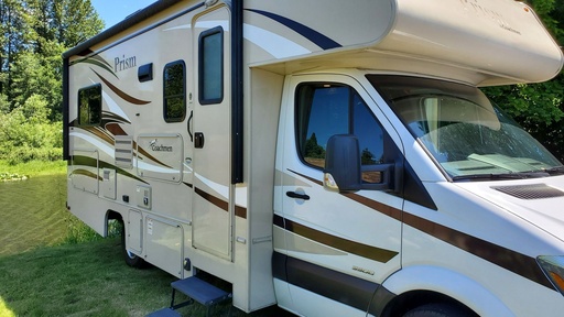 2015 Mercedes-Benz 2150 LE Class C Motorhome for rent in Castle Rock, WA