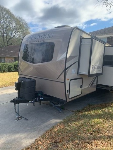 2018 Forest River Rockwood Ultra Lite 2909WS Travel Trailer for rent in La Porte, IN