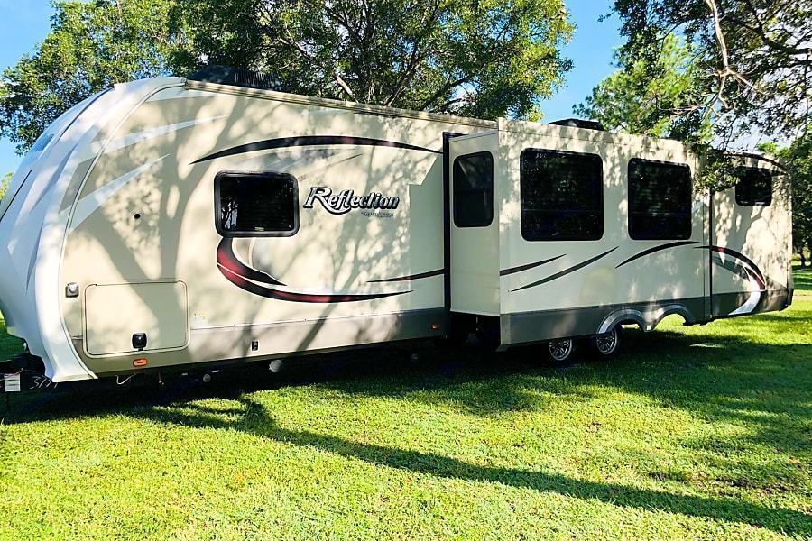 2017 Grand Design Reflection 308BHTS Travel Trailer for rent in Miami, FL - RVnGO