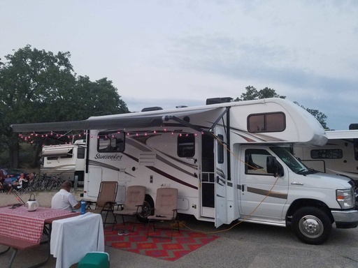 2017 Forest River Sunseeker - Family Friendly RV!!