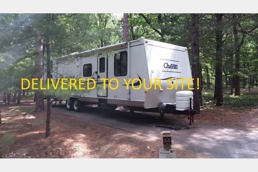 2001 Fleetwood 33M Travel Trailer for rent in Rockford, MI