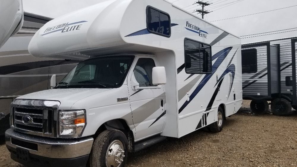 2022 Thor Motor Coach Freedom Elite Class C Motorhome for rent in Irving, TX - RVnGO