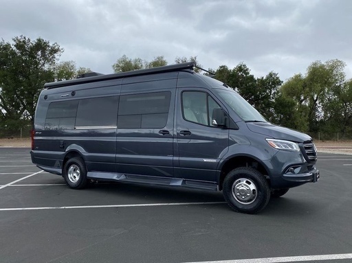 The Cozy Winnebago