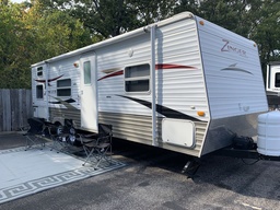 Travel Trailer main photo thumbnail