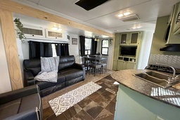 Travel Trailer main photo thumbnail