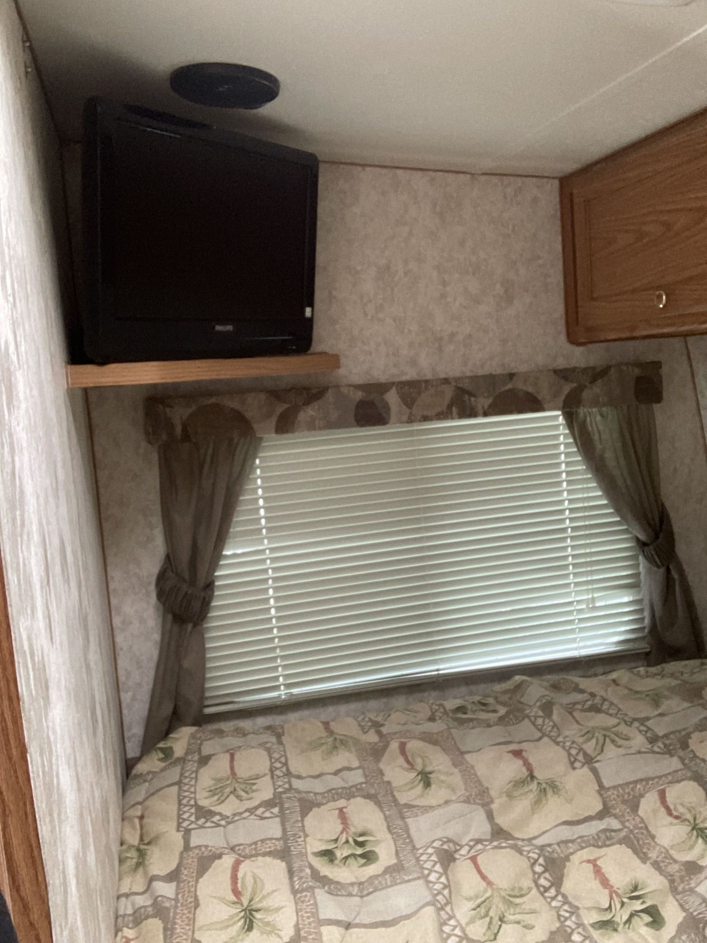 2004 Weekend Warrior FS2300 Toy Hauler for rent in Menifee, CA - RVnGO
