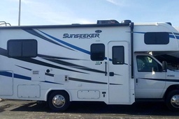 Class C Motorhome main photo thumbnail
