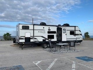2021 Dutchmen Kodiak Ultra-Lite Travel Trailer for rent in Alvin, TX