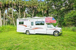 Class C Motorhome main photo thumbnail