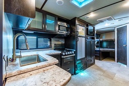 Travel Trailer main photo thumbnail