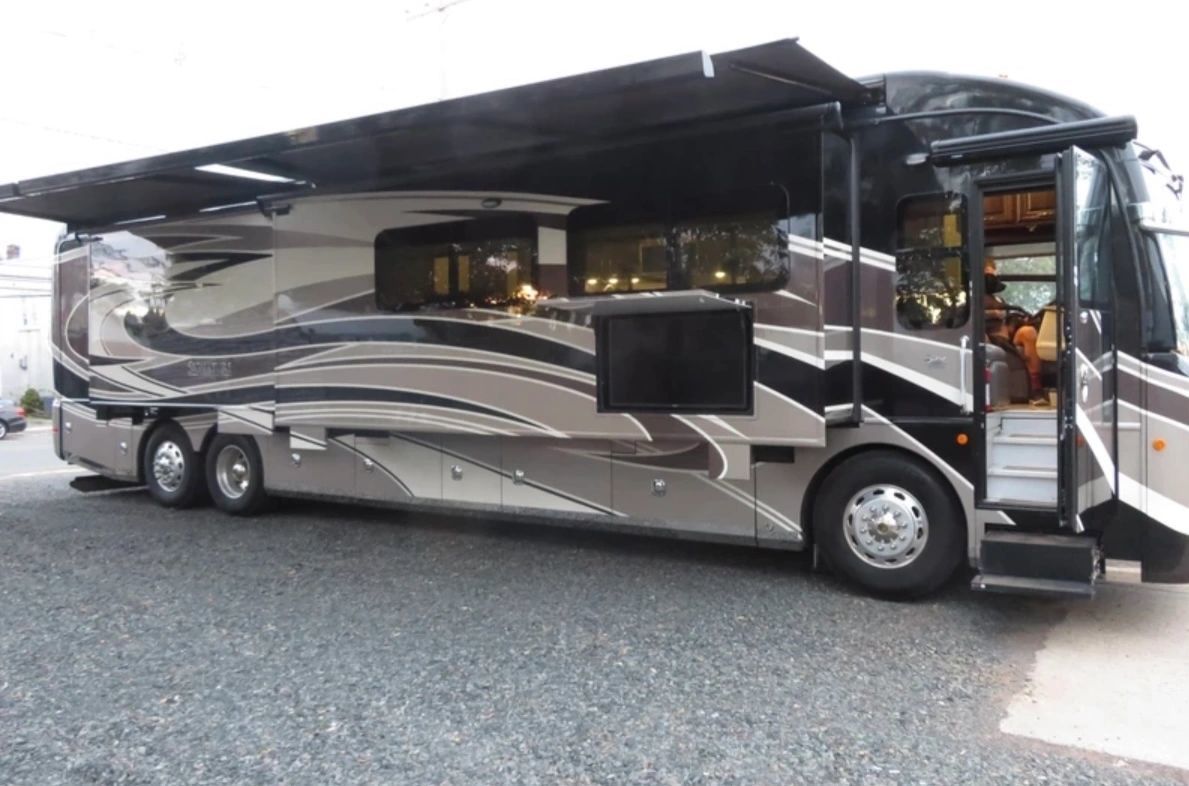 2020 MONACAO Signature Class A Motorhome for rent in Columbia, SC - RVnGO
