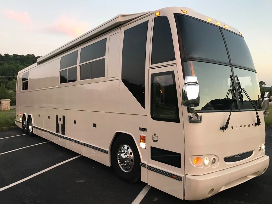 2005 Prevost H3-Star Class A Motorhome for rent in Columbia, SC - RVnGO