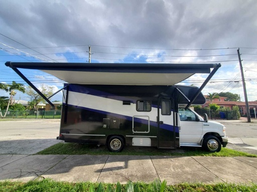 2021 Coachmen CROSS TREK FOREST RIVER Class C Motorhome for rent in Kissimmee, FL