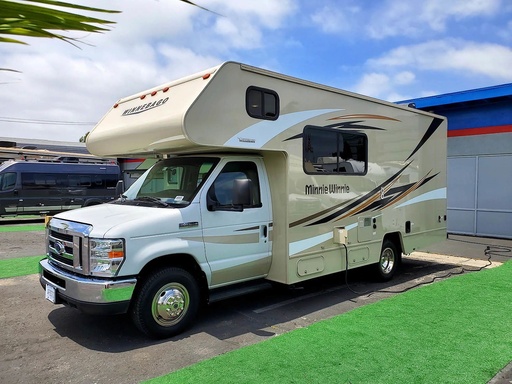 2018 Winnebago Minnie Winnie Class C Motorhome for rent in Los Angeles, CA