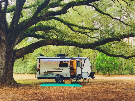 "Inn The Moment" A Cozy Camper Perfect for 6