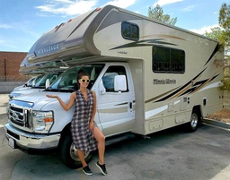 Class C Motorhome main photo thumbnail