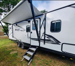 Travel Trailer main photo thumbnail