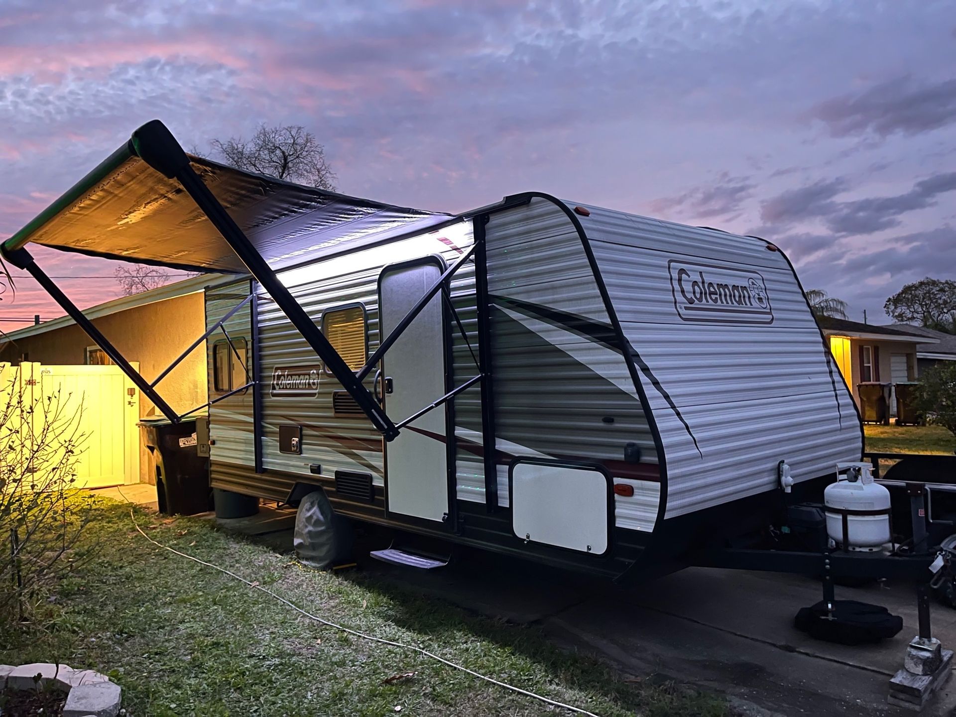 2019 Coleman 17rd Travel Trailer for rent in Davenport, FL - RVnGO
