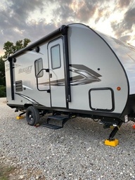 Travel Trailer main photo thumbnail