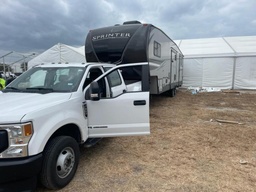 Fifth Wheel main photo thumbnail