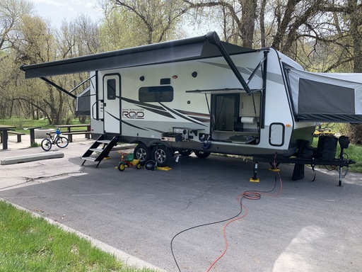 2022 25FT Rockwood Roo 235S - Sleeps 8