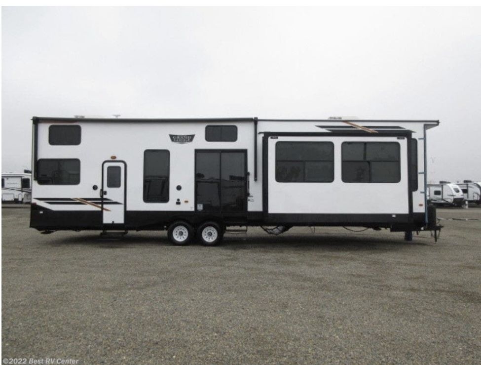 2022 Forest River Grand logde 42fldl Travel Trailer for rent in Key West, FL - RVnGO