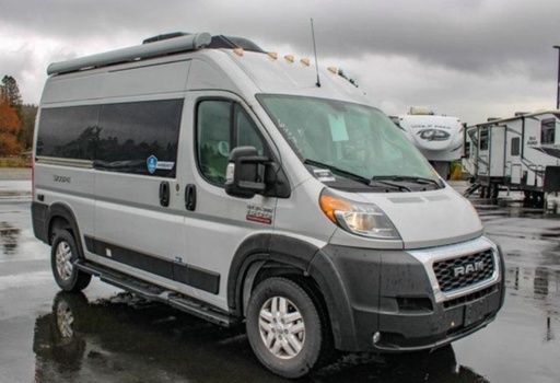Easy to drive and park 2022 Thor Scope 18m