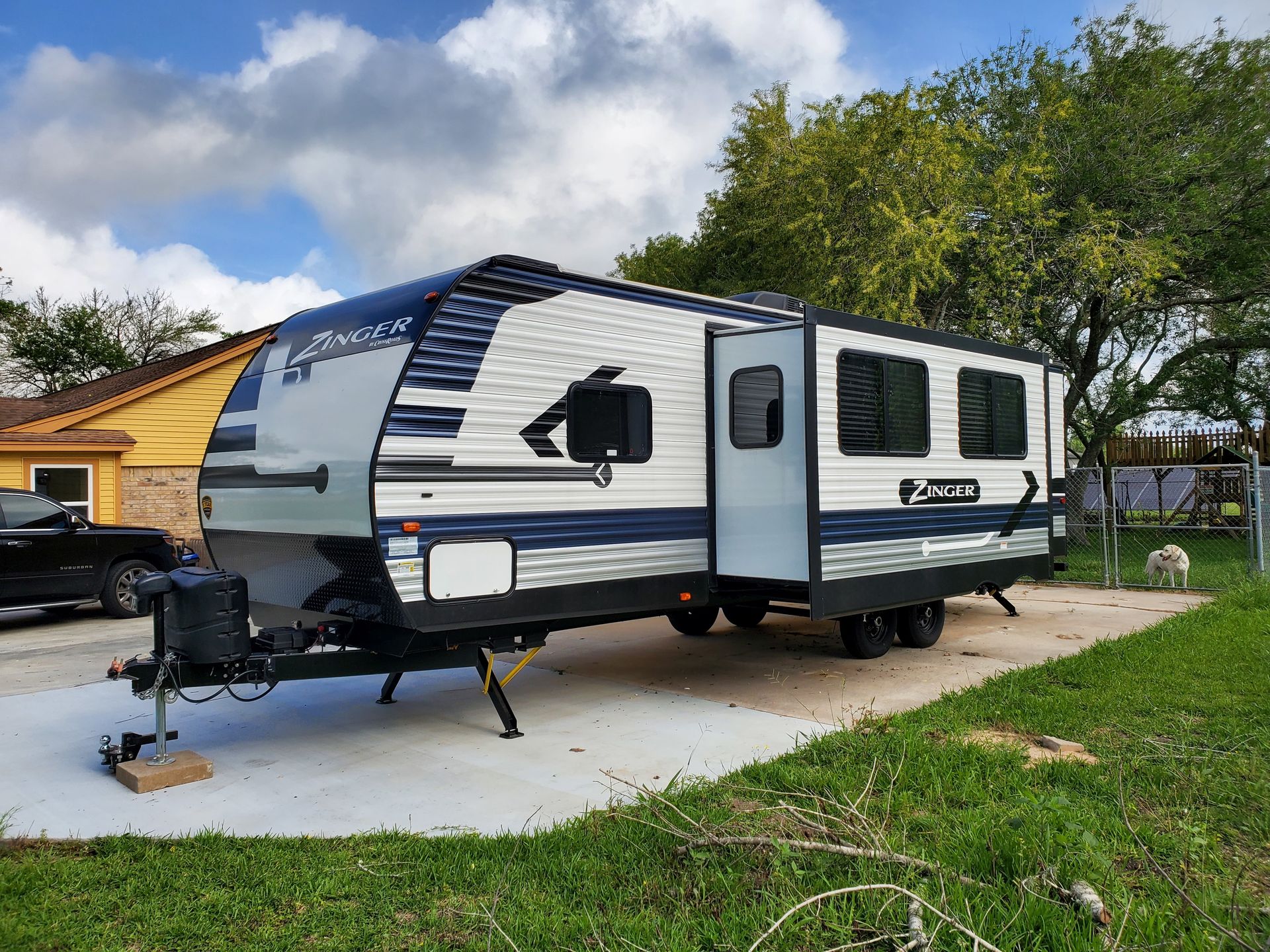 2022 Crossroads Zinger 290KB Travel Trailer for rent in Alvin, TX - RVnGO
