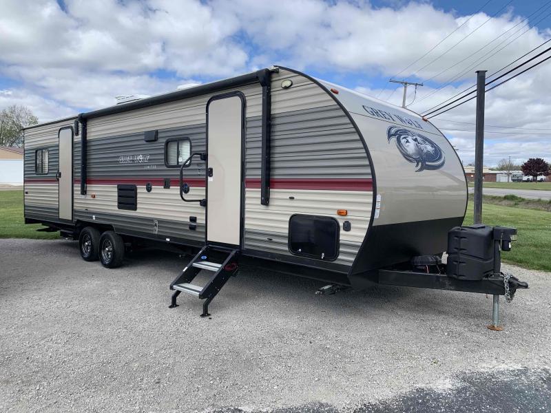 2018 Cherokee 27RR Toy Hauler for rent in McHenry, IL - RVnGO