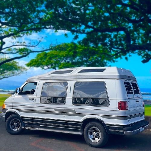 LaniVana - Vintage Van with Views