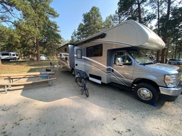 Class C Motorhome main photo thumbnail