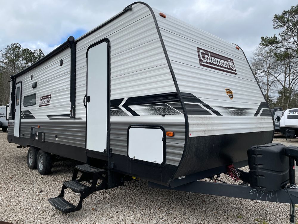 2022 Coleman Lantern Travel Trailer for rent in Grand Ridge, FL - RVnGO