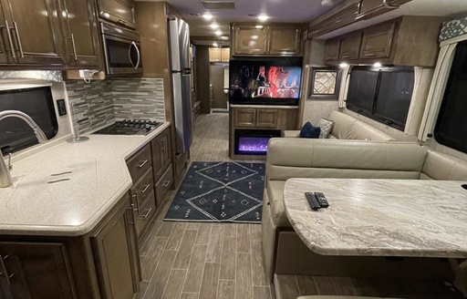 2020 Meridian 37.1 Class C Motorhome for rent in Morton Grove, IL
