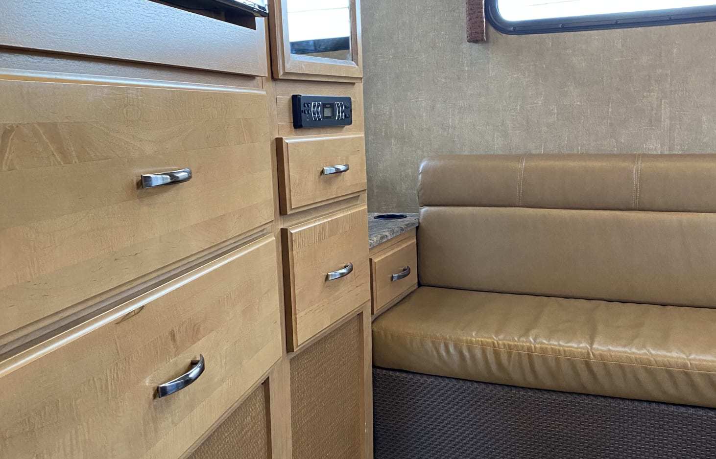 2019 Apex 25.1 Class C Motorhome for rent in Plainfield, IL - RVnGO